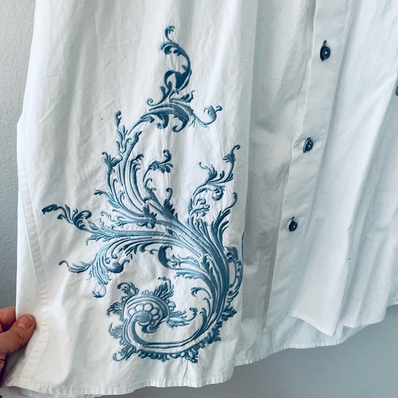 Men’s Empra White Button Down w/ Blue Embroidery sz XL - Picture 4 of 10